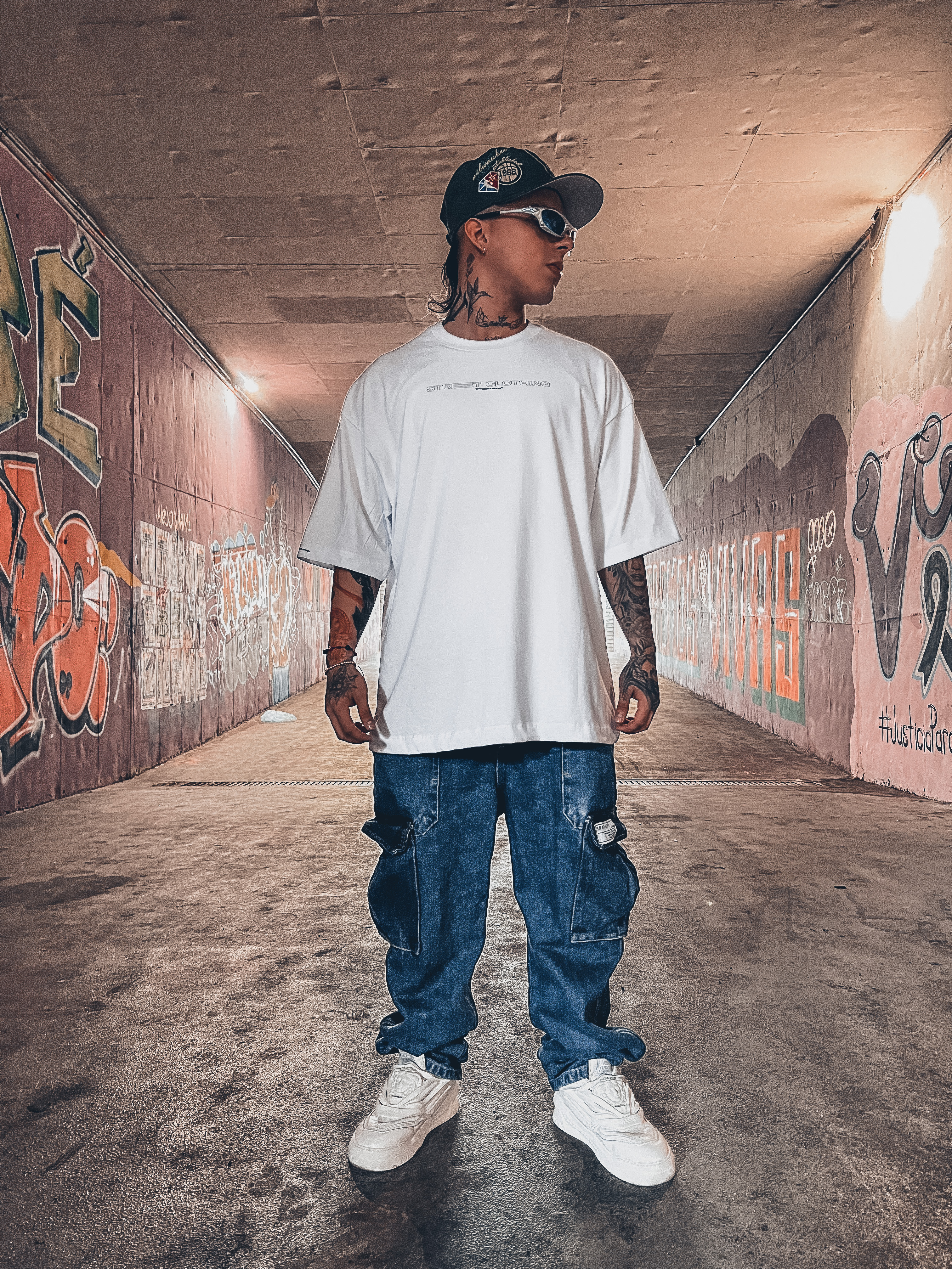 Camiseta Oversize Angel Morado Blanca